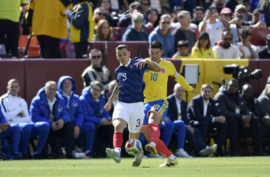 Mesmo com reservas, França domina e vence a Colômbia com autoridade