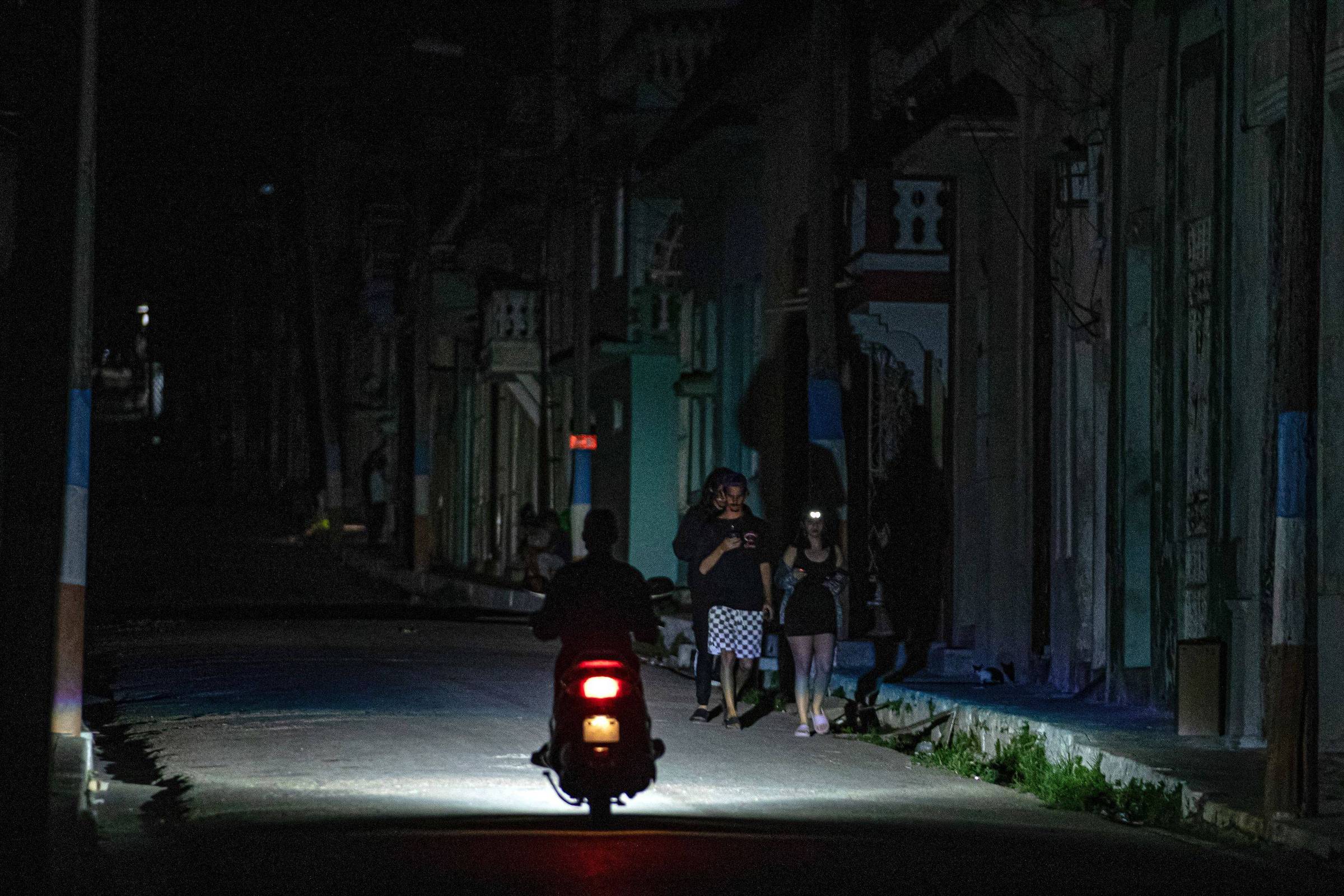 ONGs pedem ao Congresso dos EUA fim de planos de detenção de imigrantes de Cuba em Guantánamo